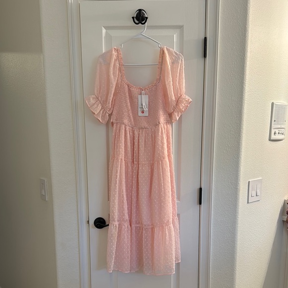Merokeety Dresses & Skirts - Chic Peach Midi Dress